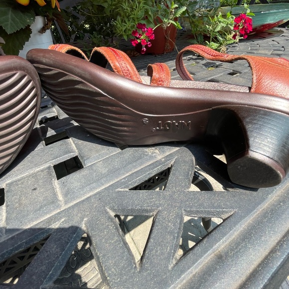 Lightly used Naots size 9 (40) - Picture 7 of 8